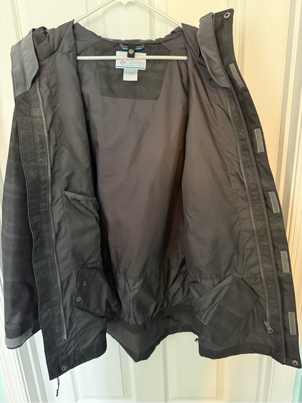 Columbia Men’s Black Two-Layer Puffer Shell Jacket - Picture 4 of 8